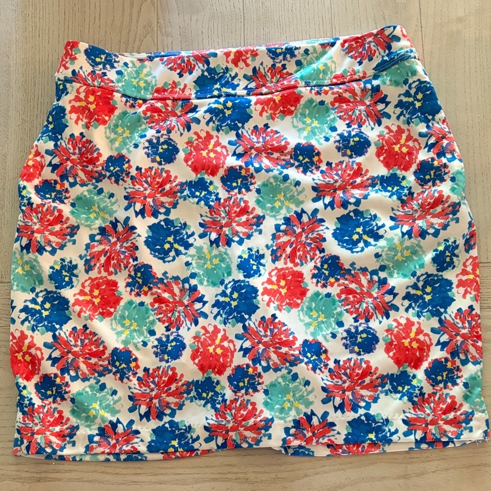 Greg Norman Pull-on Peony Floral Skort Size S